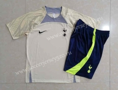 2022-2023 Tottenham Hotspur Beige Short-sleeved Thailand Soccer Tracksuit-815