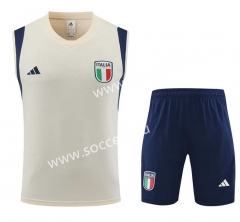 2023-2024 Italy Beige Thailand Soccer Vest Uniform-4627