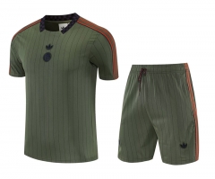(S-4XL) 2026-2027 Retro Version Manchester United Green Thailand Soccer Uniform AAA-418 (S-4XL) 2026-2027 Retro Version Manchester United Green Thailand Soccer Uniform AAA-418