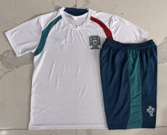 26-27 Portugal White Short-Sleeved Thailand Soccer Tracksuit-815