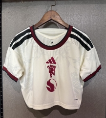 26-27 Manchester United 2nd Away Beige Women Navel-revealing style Soccer Jersey-7411 26-27 Manchester United 2nd Away Beige Women Navel-revealing style Soccer Jersey-7411