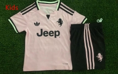 26-27 Juventus Away Pink Soccer Kids/Youth Soccer Uniform-3871 26-27 Juventus Away Pink Soccer Kids/Youth Soccer Uniform-3871